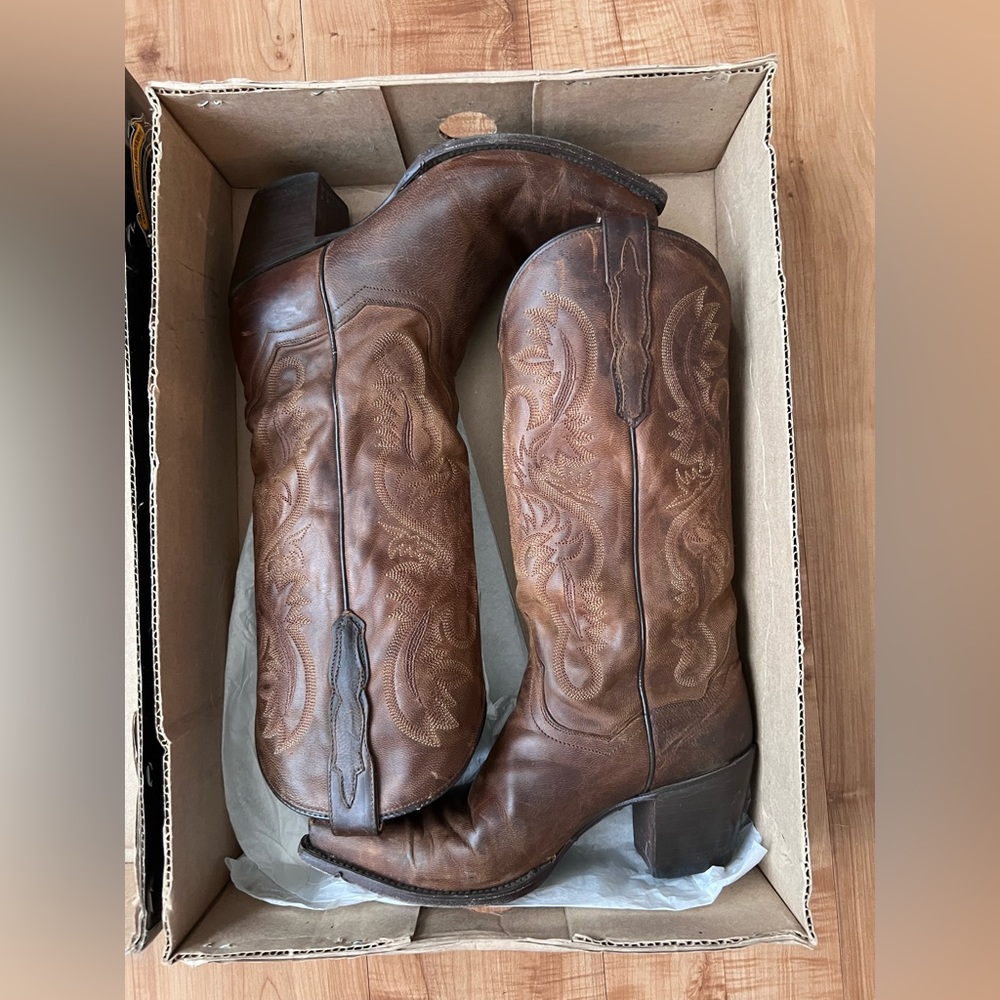 Dan Post Women's Maria Boots Bay Dirty Bull Kid, Snip Toe Apache DP3208